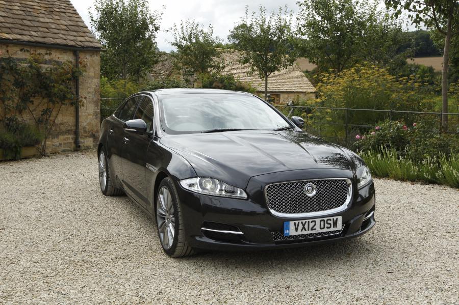  Jaguar XJ 2012 года  (UK) (фото 63 из 121)